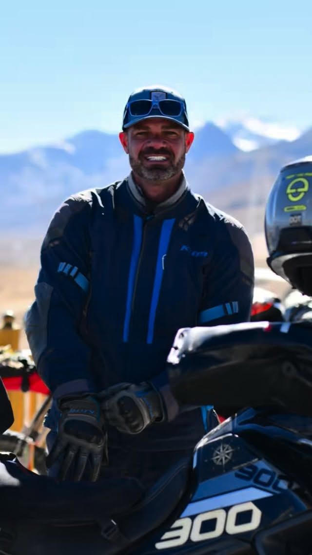 Was it just a dream? Two years ago, after 6 months of riding and several obstacles, I arrived at Mount Everest. It’s one of the days where I can close my eyes now and every detail comes back to me. A day burned in my memory forever. #mounteverest